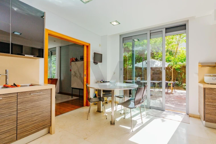 Moradia T7 para Venda em Queluz e Belas Foto 19