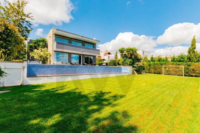 Moradia T7 para Venda em Queluz e Belas Foto 55