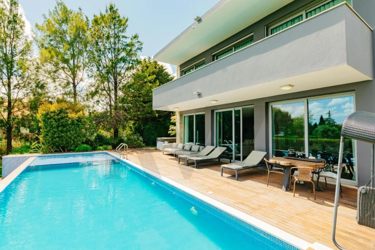 Moradia T7 para Venda em Queluz e Belas Foto 3