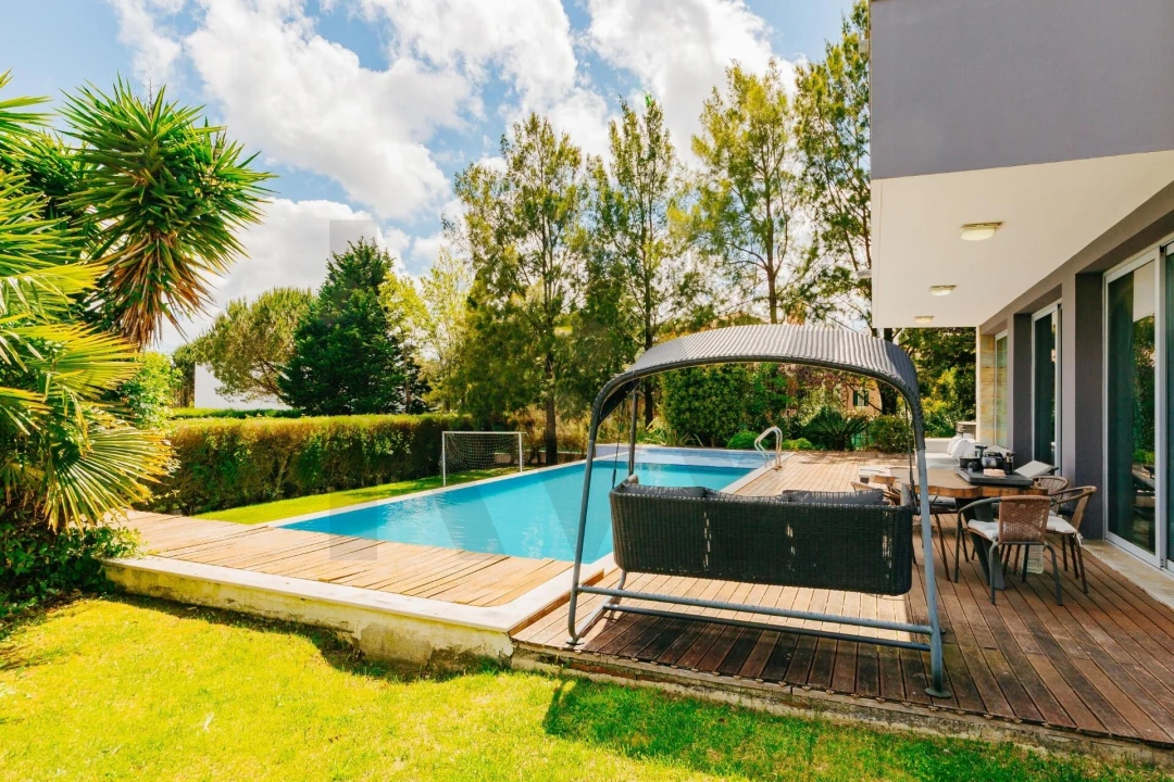 Moradia T7 para Venda em Queluz e Belas Foto 4