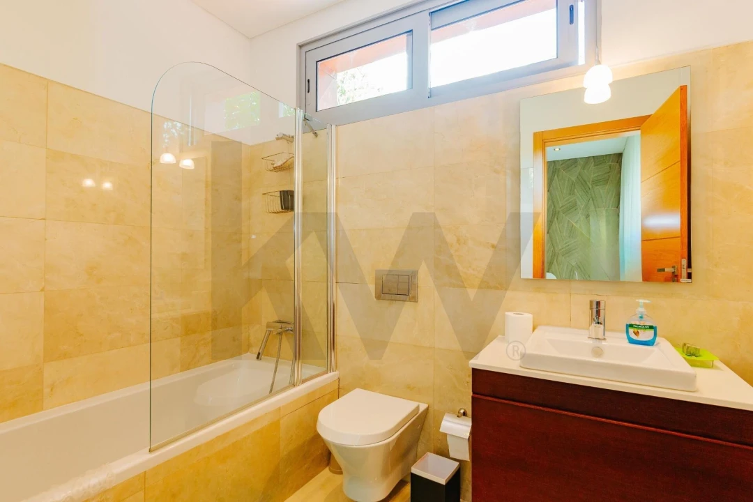 Moradia T7 para Venda em Queluz e Belas Foto 41