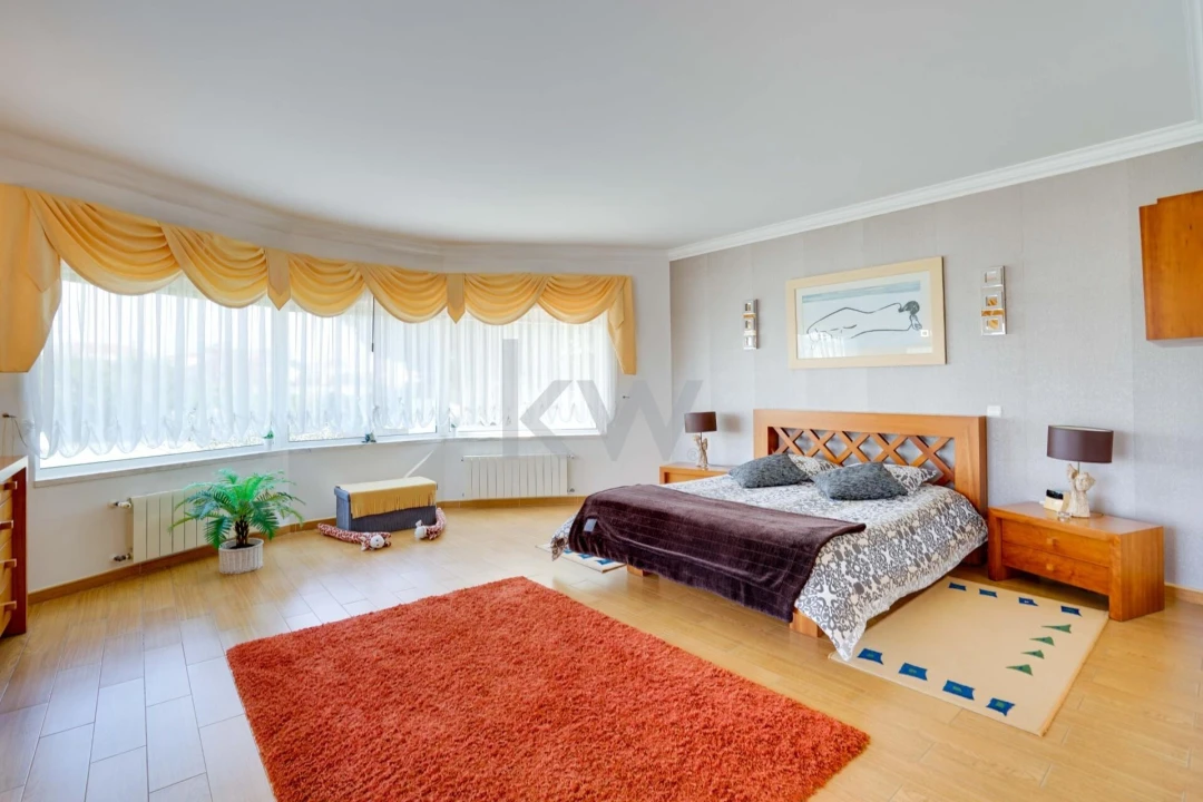 Moradia T5 para Venda em Santa Maria e São Miguel, São Martinho, São Pedro Penaferrim Foto 36