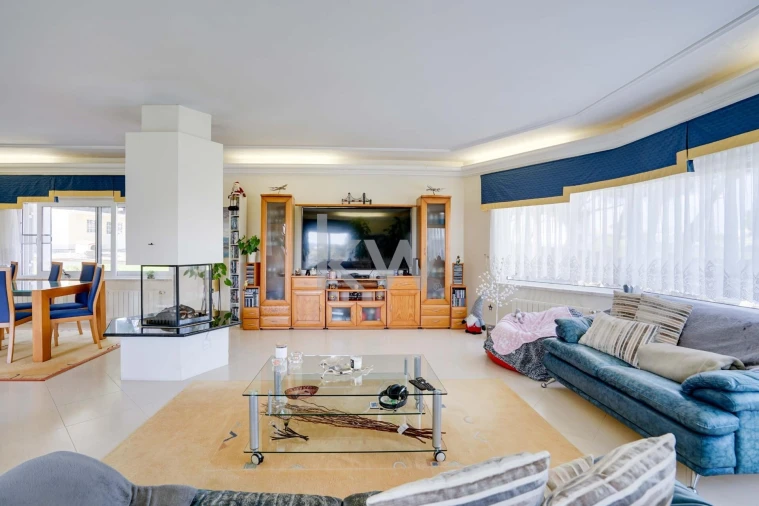 Moradia T5 para Venda em Santa Maria e São Miguel, São Martinho, São Pedro Penaferrim Foto 22