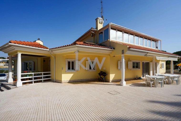 Moradia T5 para Venda em Santa Maria e São Miguel, São Martinho, São Pedro Penaferrim Foto 7