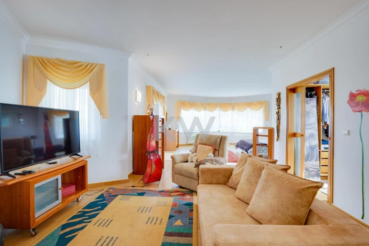 Moradia T5 para Venda em Santa Maria e São Miguel, São Martinho, São Pedro Penaferrim Foto 34