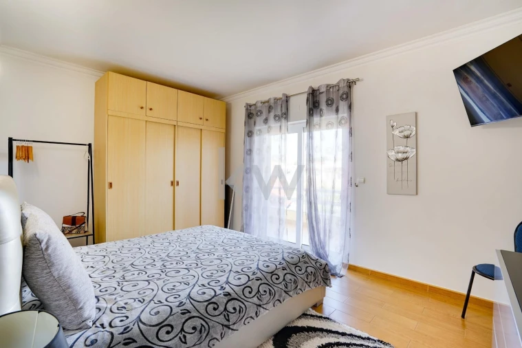 Moradia T5 para Venda em Santa Maria e São Miguel, São Martinho, São Pedro Penaferrim Foto 54