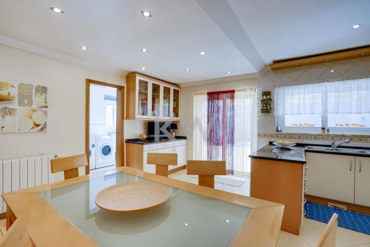 Moradia T5 para Venda em Santa Maria e São Miguel, São Martinho, São Pedro Penaferrim Foto 29