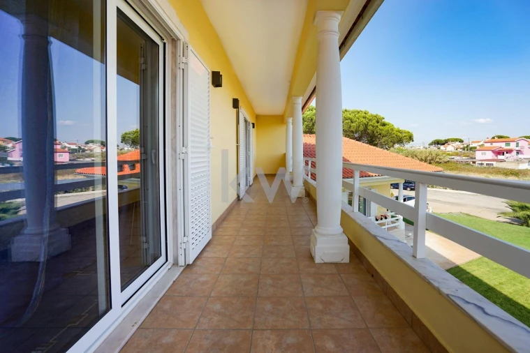 Moradia T5 para Venda em Santa Maria e São Miguel, São Martinho, São Pedro Penaferrim Foto 14