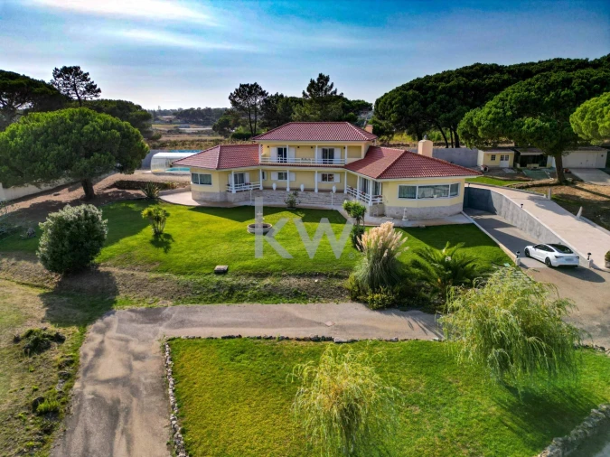 Moradia T5 para Venda em Santa Maria e São Miguel, São Martinho, São Pedro Penaferrim Foto 4