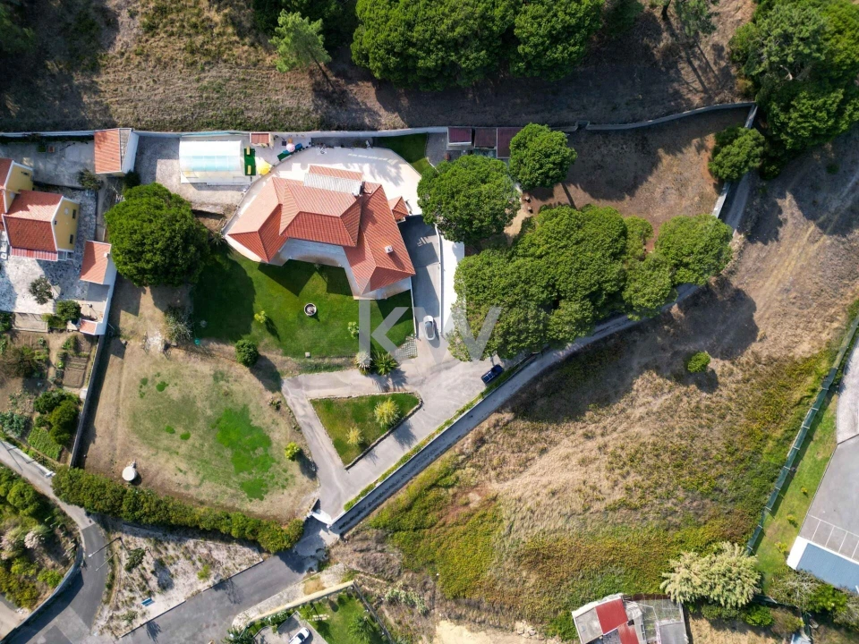 Moradia T5 para Venda em Santa Maria e São Miguel, São Martinho, São Pedro Penaferrim Foto 11