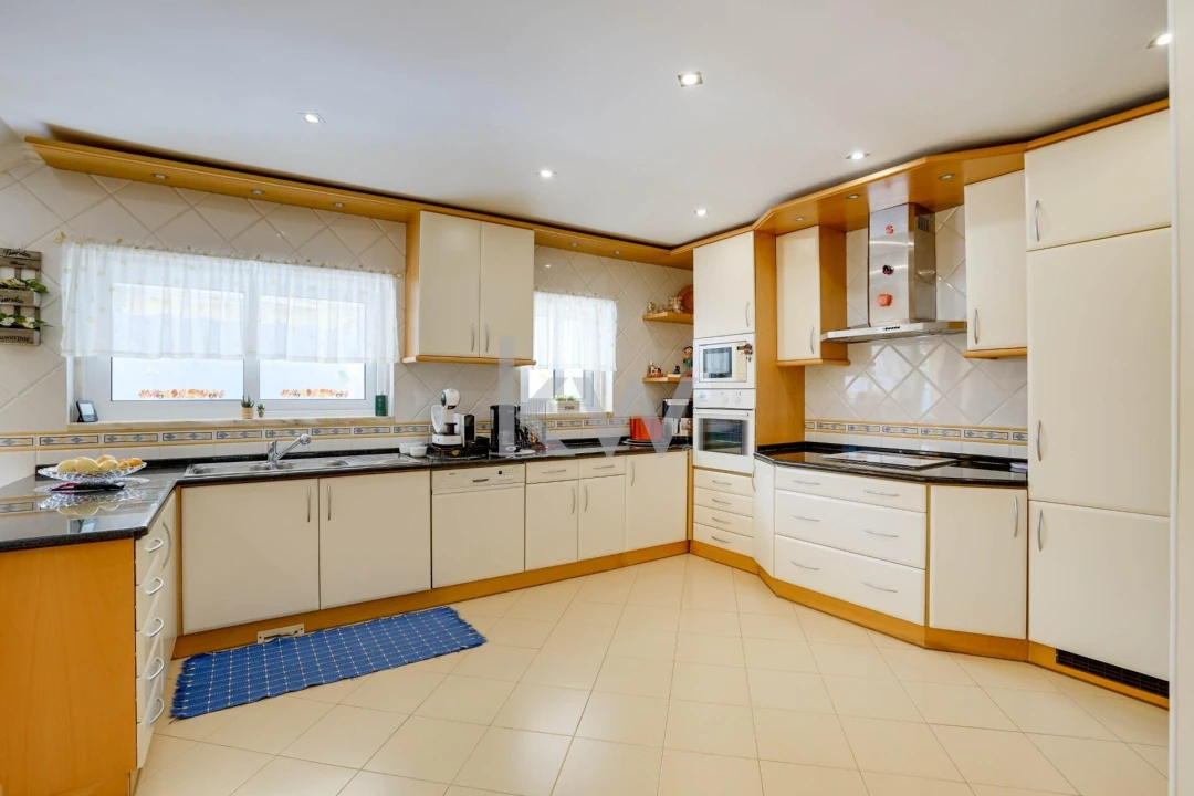 Moradia T5 para Venda em Santa Maria e São Miguel, São Martinho, São Pedro Penaferrim Foto 27