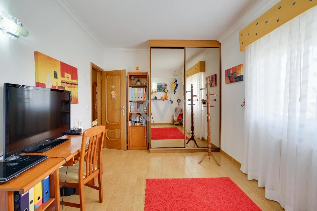 Moradia T5 para Venda em Santa Maria e São Miguel, São Martinho, São Pedro Penaferrim Foto 46