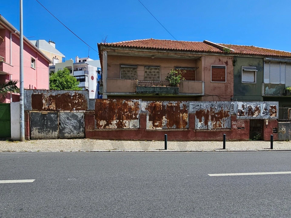 Moradia T6 para Venda em Alfragide Foto 4