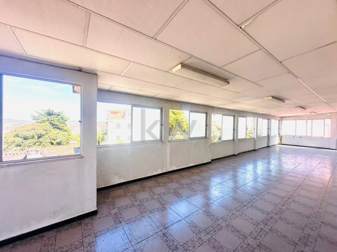 Prédio para Venda em São João das Lampas e Terrugem Foto 18