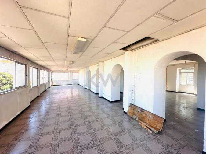 Prédio para Venda em São João das Lampas e Terrugem Foto 16