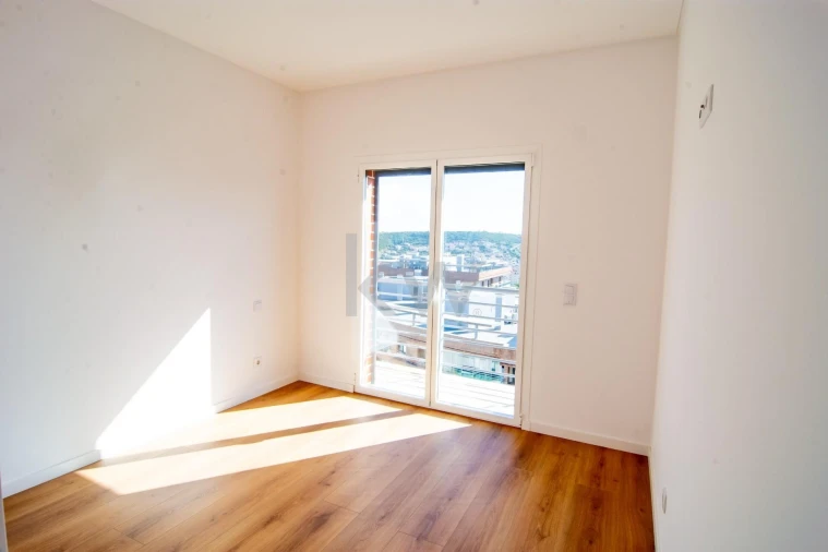 Apartamento T3 para Venda em Odivelas Foto 9