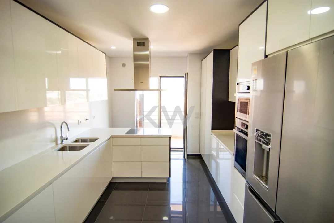 Apartamento T3 para Venda em Odivelas Foto 4
