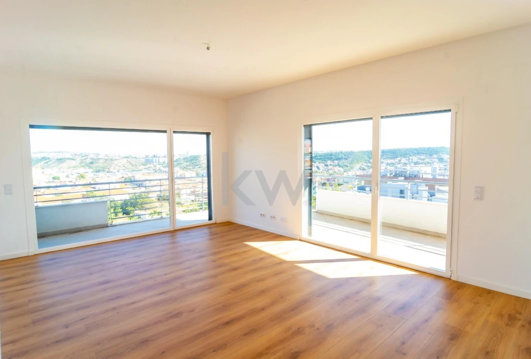 Apartamento T3 para Venda em Odivelas Foto 1