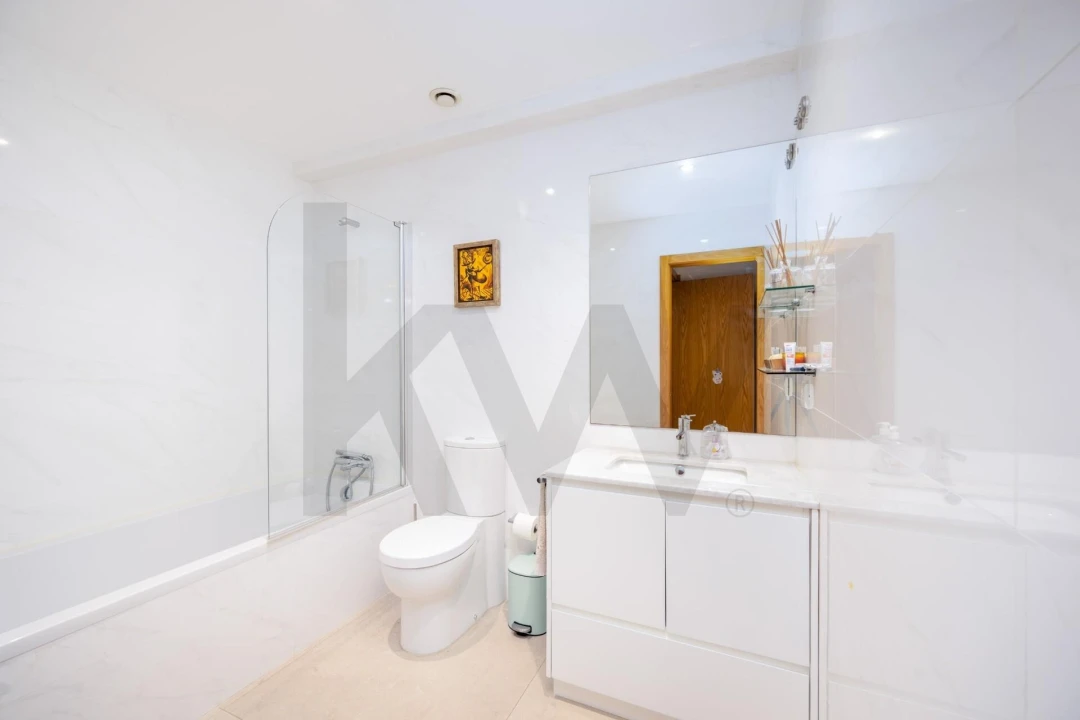 Apartamento T4 para Venda em Paranhos Foto 23