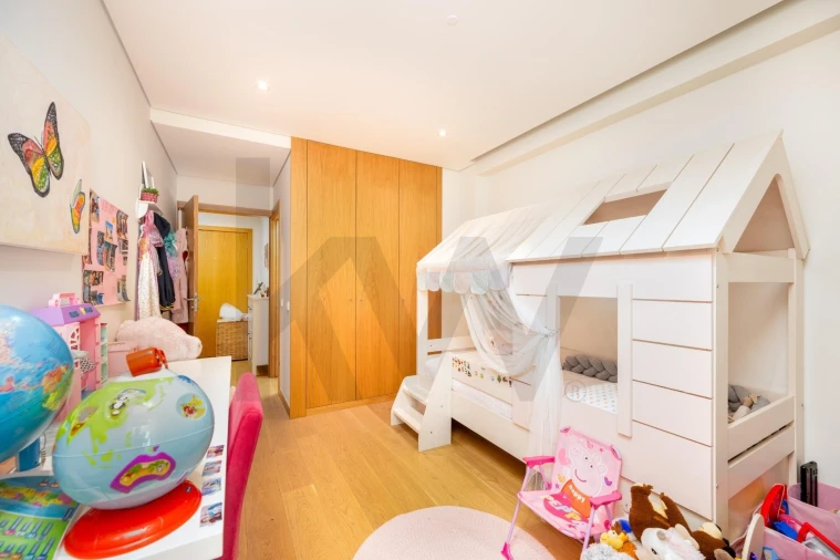 Apartamento T4 para Venda em Paranhos Foto 14