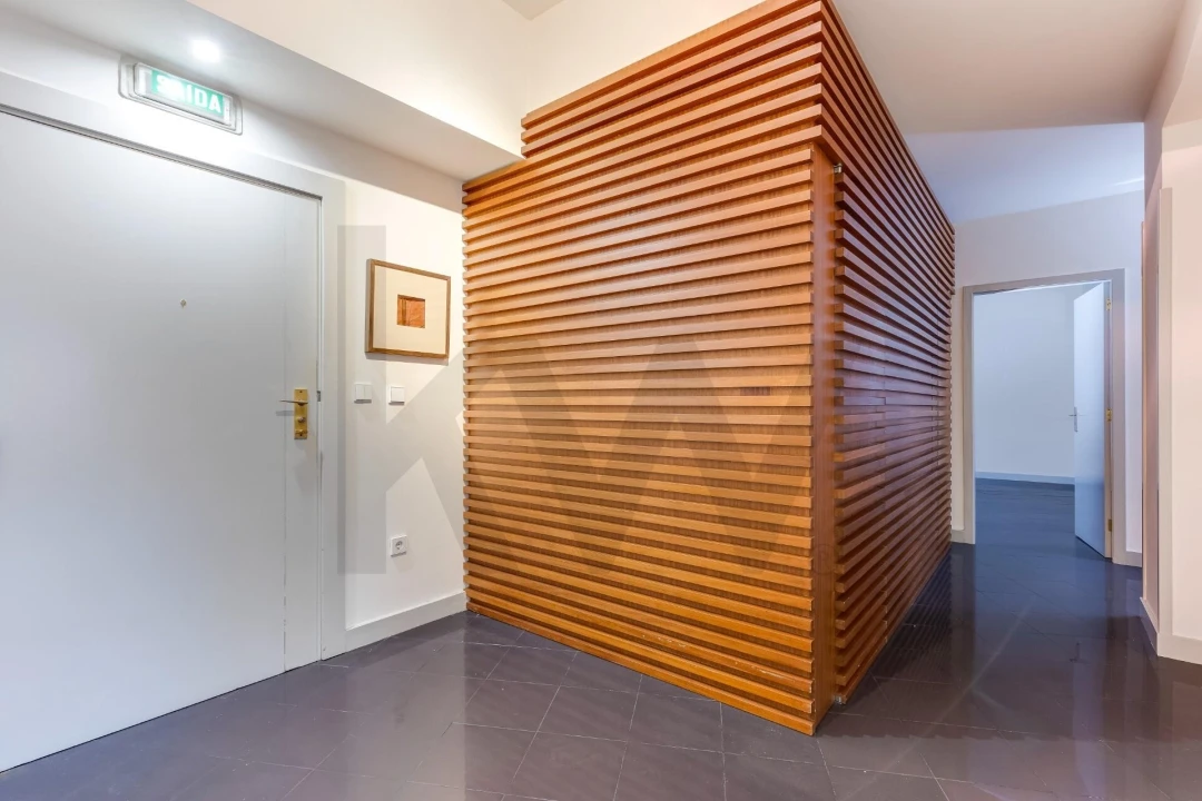 Escritório para Venda em Lordelo do Ouro e Massarelos Foto 16