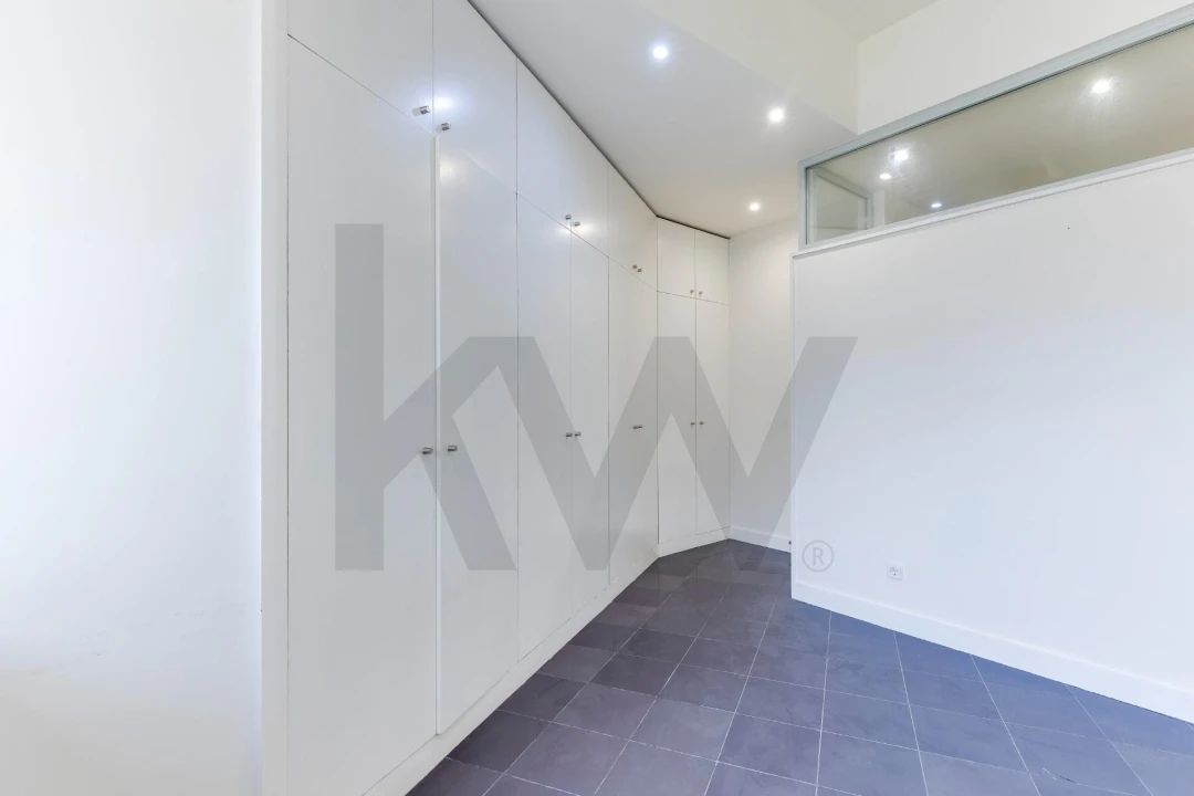 Escritório para Venda em Lordelo do Ouro e Massarelos Foto 61