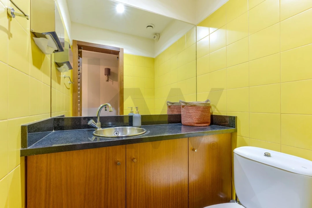 Escritório para Venda em Lordelo do Ouro e Massarelos Foto 33