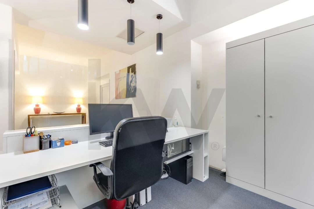 Escritório para Venda em Lordelo do Ouro e Massarelos Foto 22