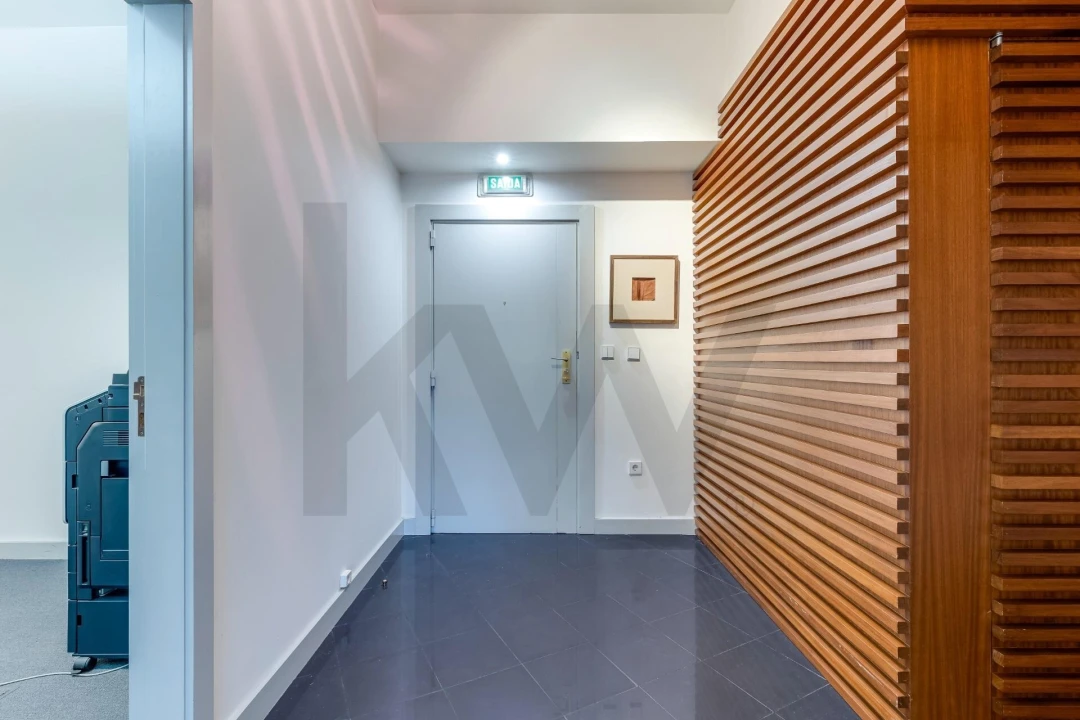 Escritório para Venda em Lordelo do Ouro e Massarelos Foto 15