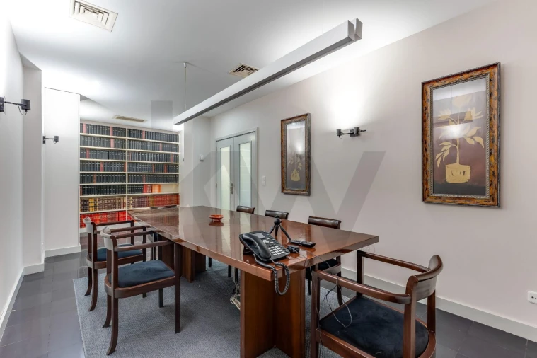 Escritório para Venda em Lordelo do Ouro e Massarelos Foto 40