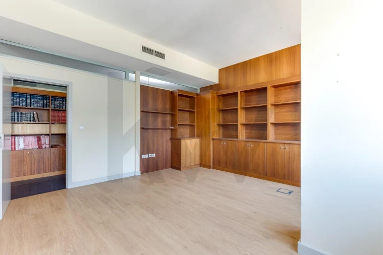 Escritório para Venda em Lordelo do Ouro e Massarelos Foto 29