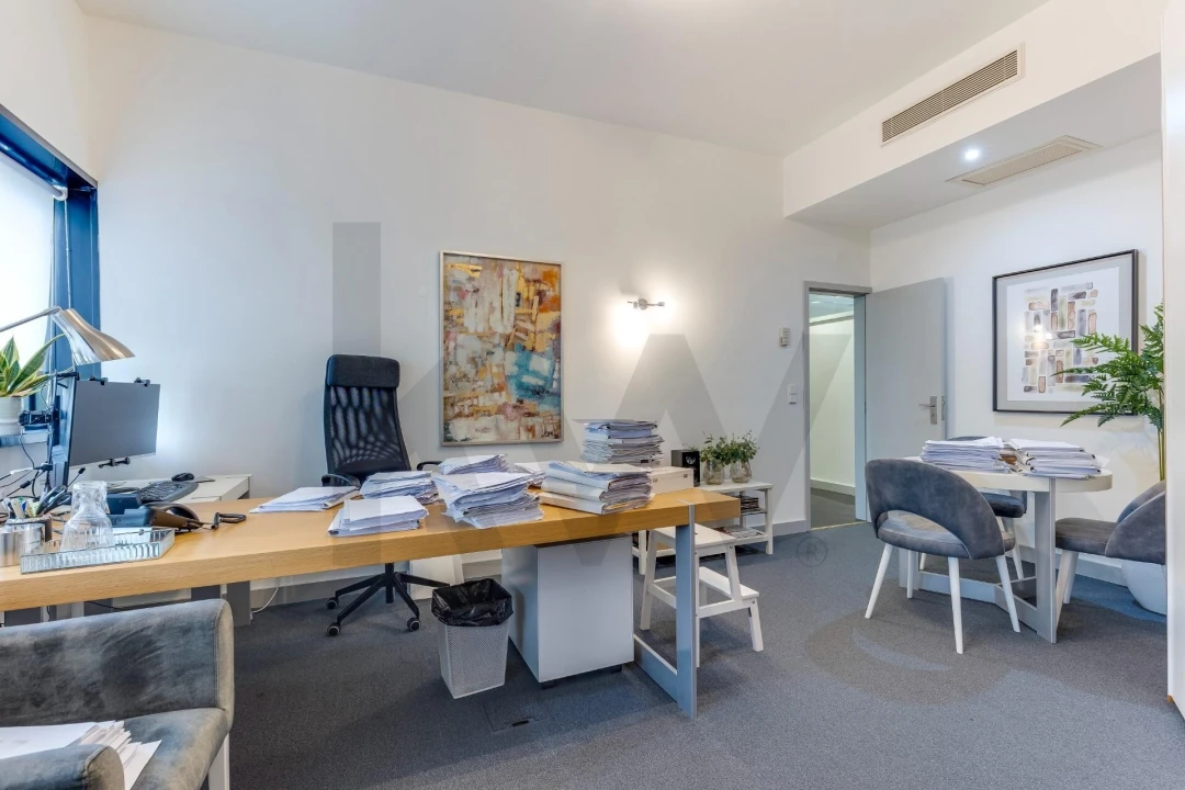 Escritório para Venda em Lordelo do Ouro e Massarelos Foto 58