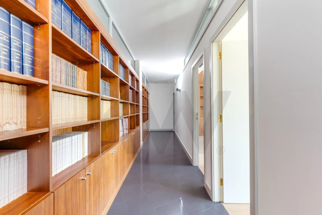 Escritório para Venda em Lordelo do Ouro e Massarelos Foto 25