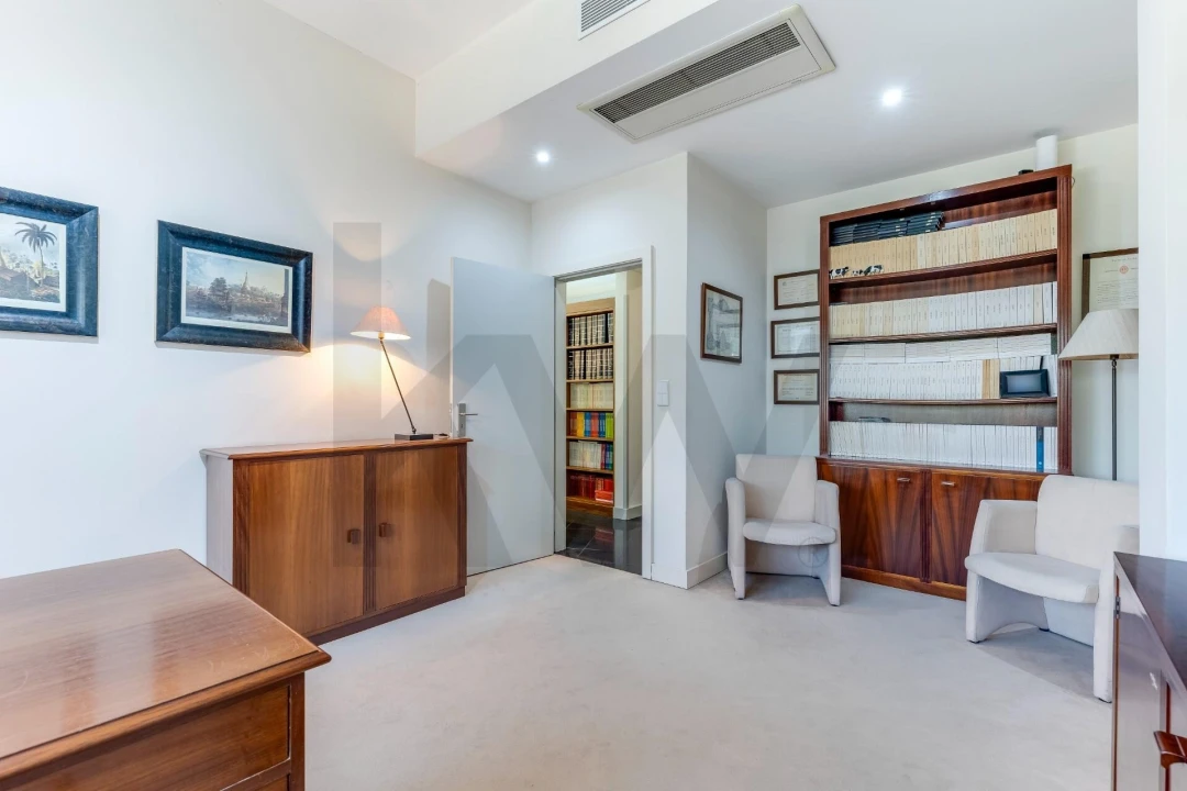 Escritório para Venda em Lordelo do Ouro e Massarelos Foto 14