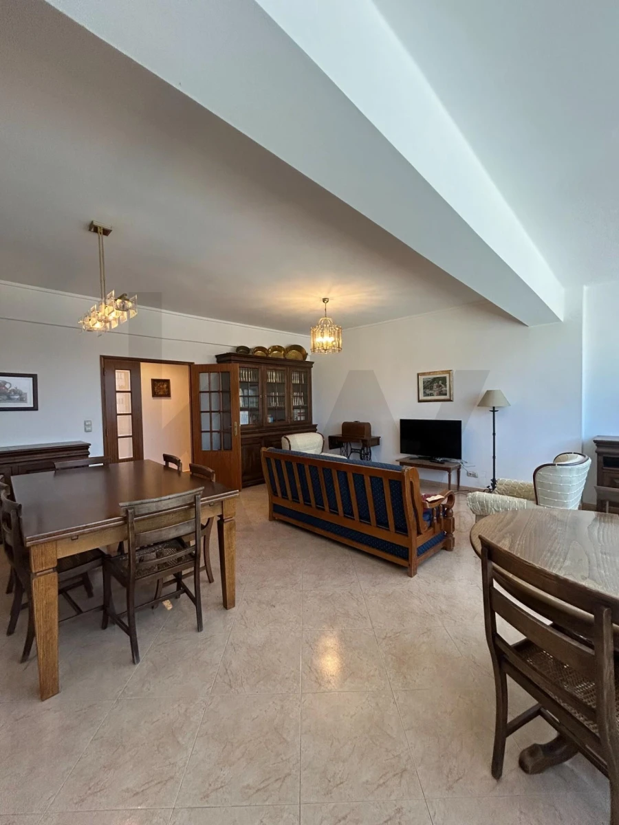 Apartamento T3 para Arrendamento em Almada, Cova da Piedade, Pragal e Cacilhas Foto 1