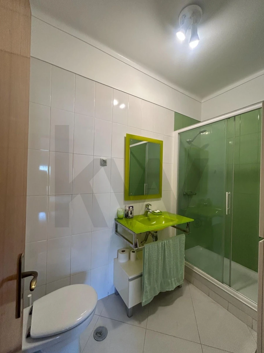 Apartamento T3 para Arrendamento em Almada, Cova da Piedade, Pragal e Cacilhas Foto 36