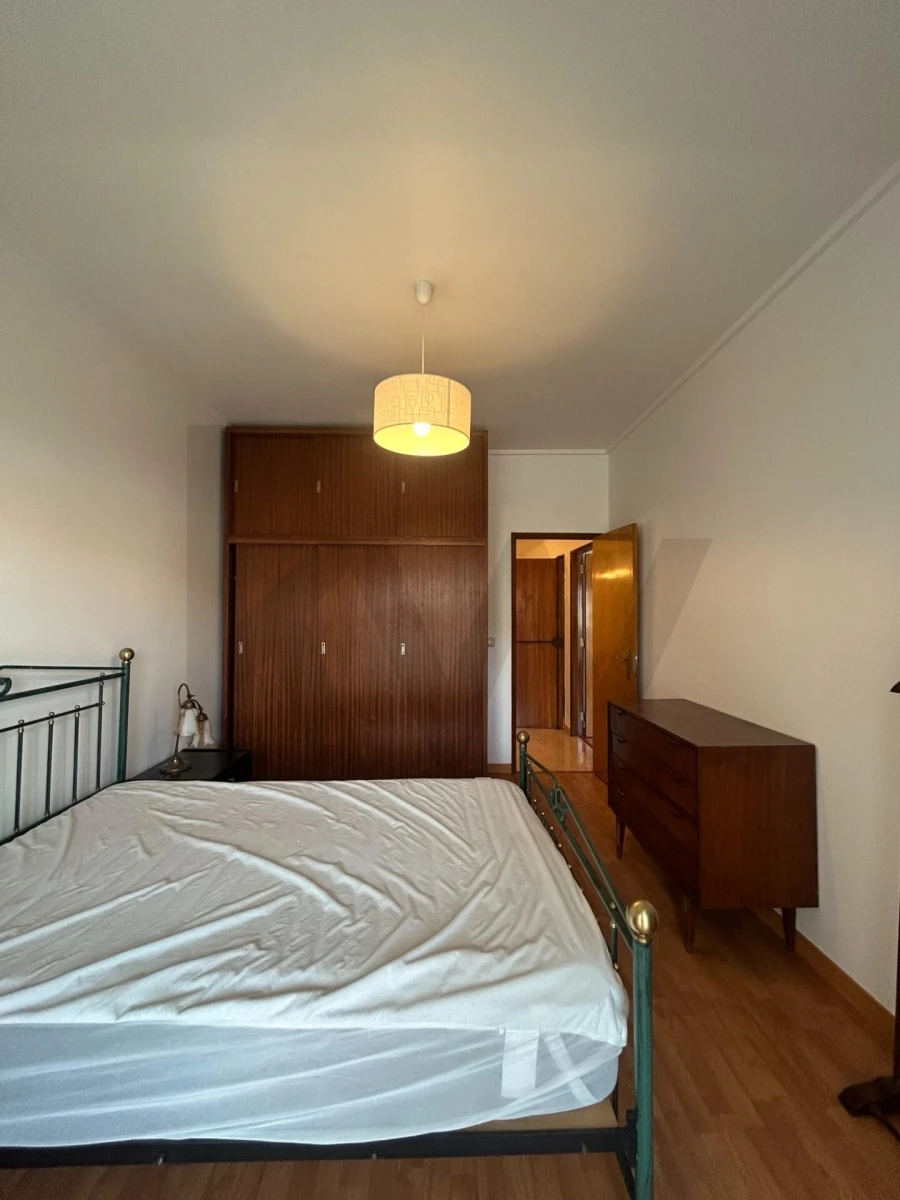 Apartamento T3 para Arrendamento em Almada, Cova da Piedade, Pragal e Cacilhas Foto 38