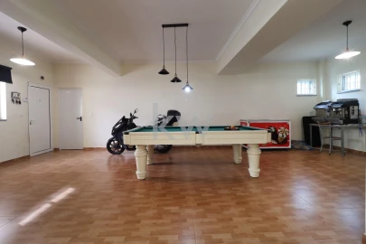 Moradia T6 para Venda em Charneca de Caparica e Sobreda