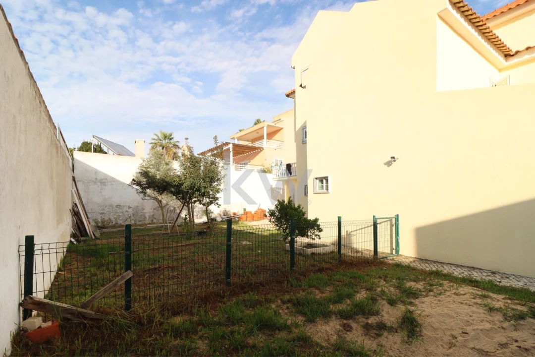 Moradia T6 para Venda em Charneca de Caparica e Sobreda Foto 36