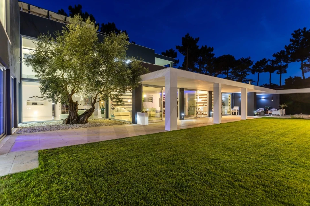 Moradia T6 para Venda em Charneca de Caparica e Sobreda Foto 7