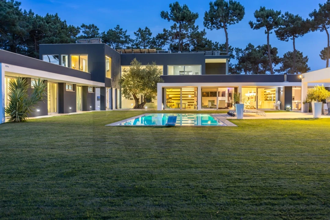 Moradia T6 para Venda em Charneca de Caparica e Sobreda Foto 1