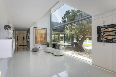 Moradia T6 para Venda em Charneca de Caparica e Sobreda