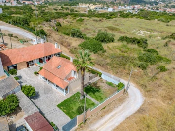 Moradia T2 para Venda em Sesimbra (Castelo)