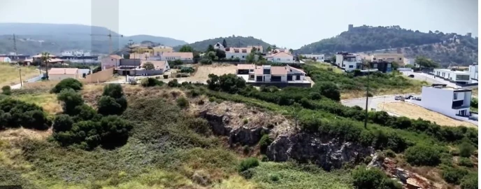 Moradia T2 para Venda em Sesimbra (Castelo)