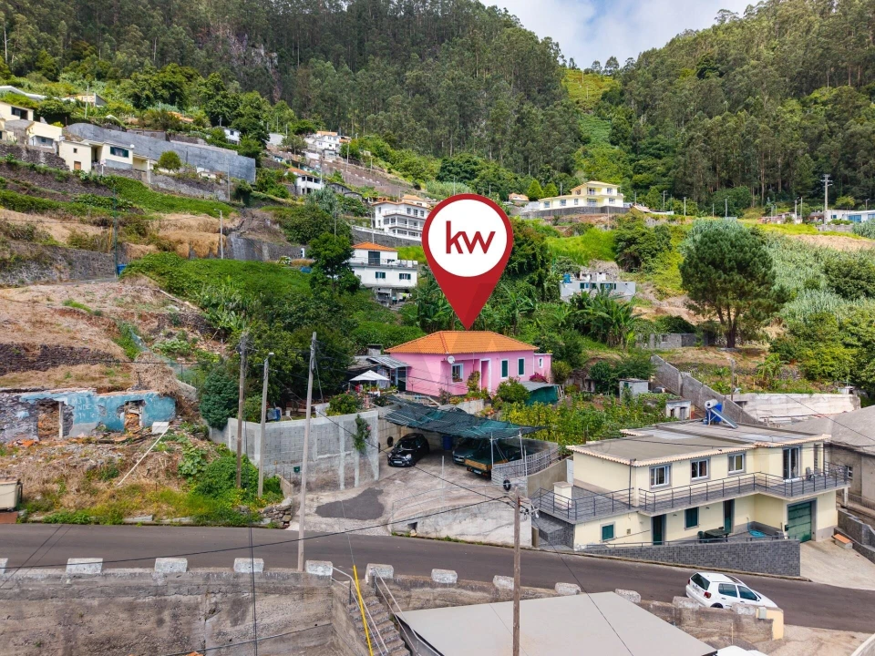 Moradia T3 para Venda em Arco da Calheta Foto 7