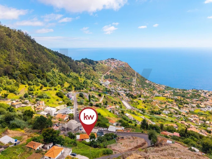 Moradia T3 para Venda em Arco da Calheta Foto 18