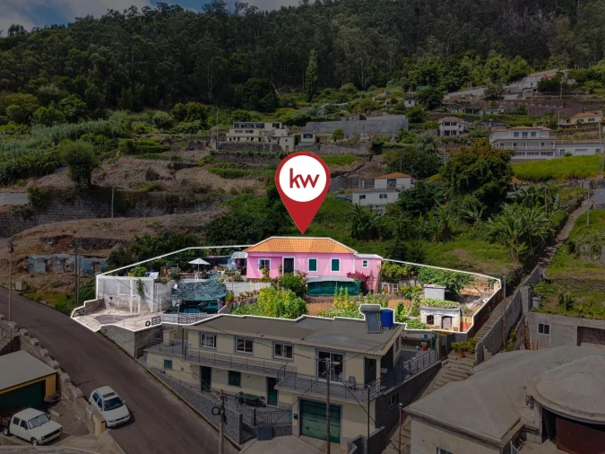 Moradia T3 para Venda em Arco da Calheta Foto 1