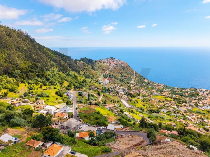 Moradia T3 para Venda em Arco da Calheta Foto 17