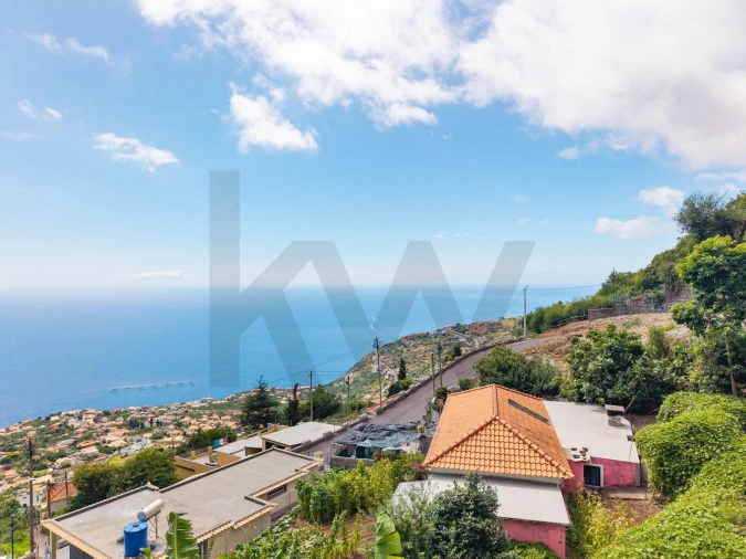 Moradia T3 para Venda em Arco da Calheta Foto 11