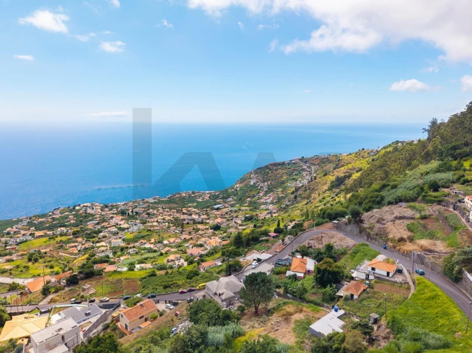 Moradia T3 para Venda em Arco da Calheta Foto 14